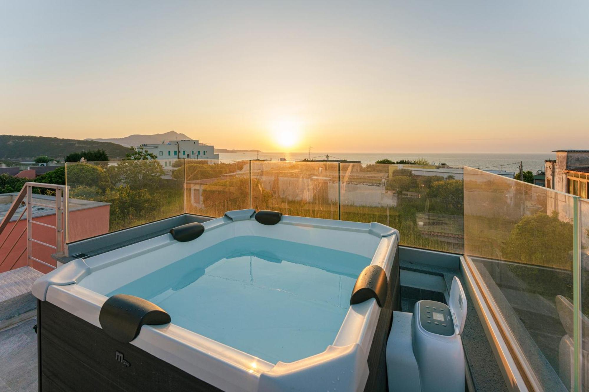 Le Rondinelle Rooms Procida Exteriör bild