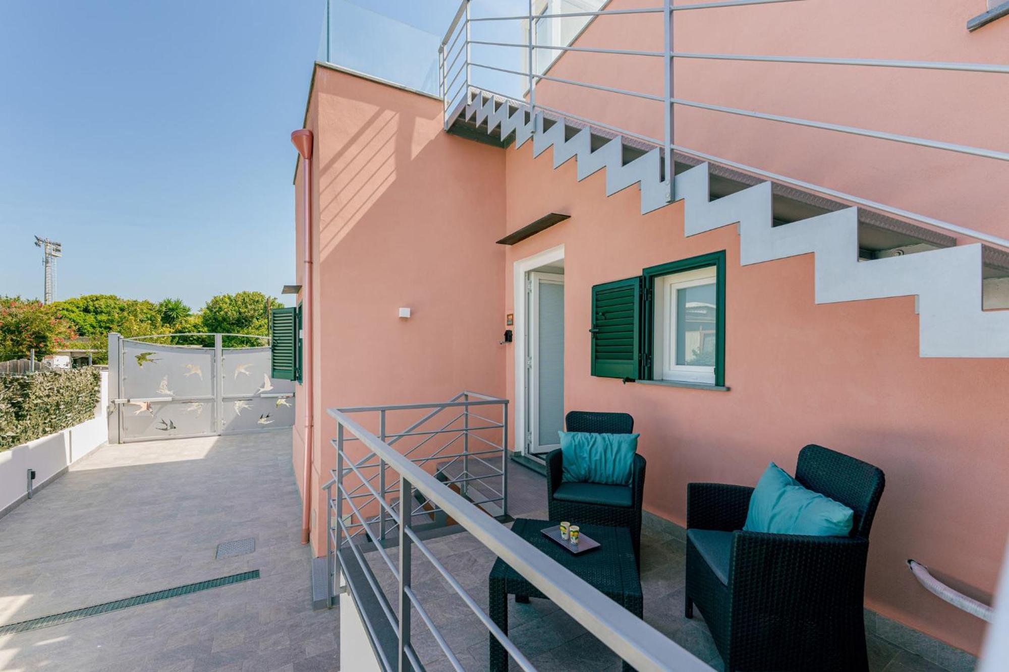 Le Rondinelle Rooms Procida Exteriör bild